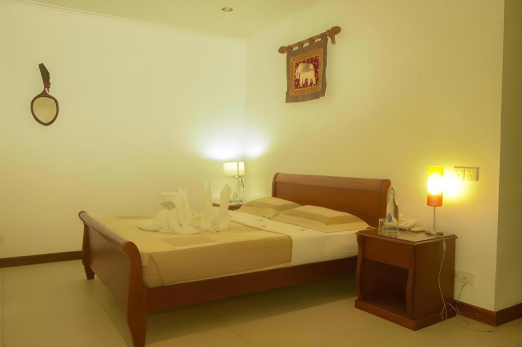 Hotel Villa Viana Маравила Экстерьер фото